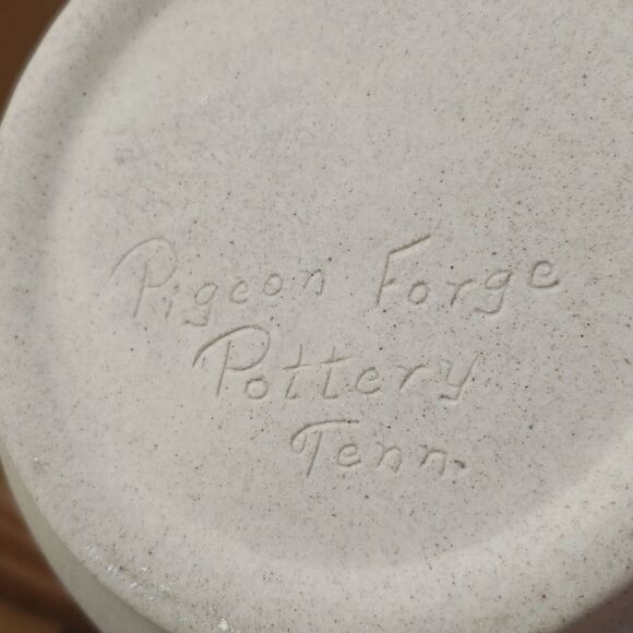 Pigeon Forge pottery creamer - Picture 7 of 9